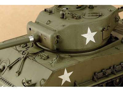 U.S. Medium Tank M4A3E8 Sherman Easy Eight European Theater - image 5