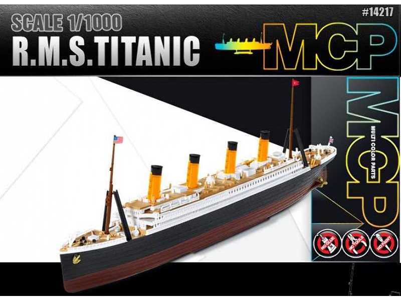 RMS Titanic - passenger liner - Multi Color Parts - image 1