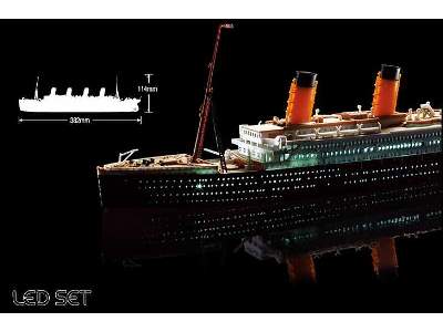 RMS Titanic z oświetleniem Led - Multi Color Parts - image 3