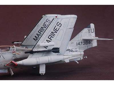 Grumman TF-9J Cougar (F9F-8T) - image 25