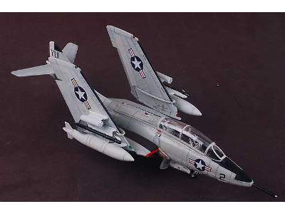 Grumman TF-9J Cougar (F9F-8T) - image 30