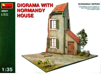 Diorama with Normandy House - image 1