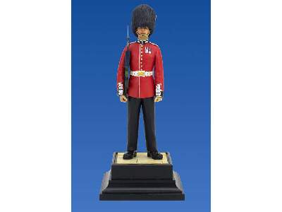 British Grenadier Queen’s Guards - image 6