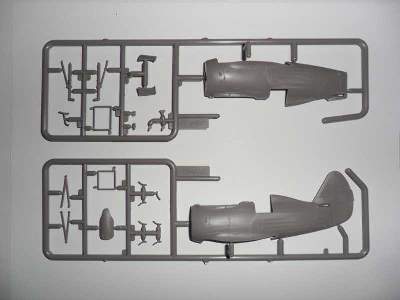 I-153 - WWII Soviet Biplane Fighter (winter version) - image 12