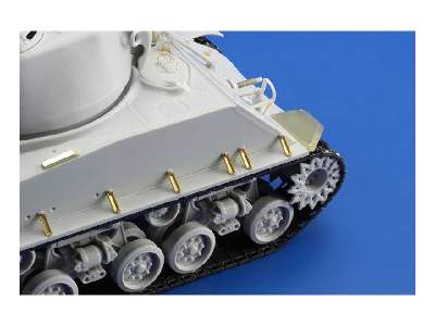 M4A3E8 1/35 - Tamiya - image 6