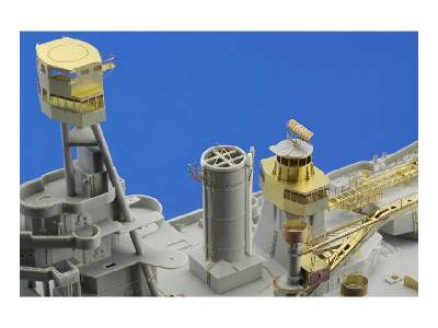 USS Texas pt.  3 superstructure 1/350 - Trumpeter - image 6