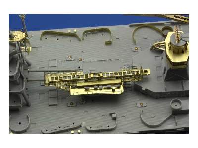 USS Texas pt.  3 superstructure 1/350 - Trumpeter - image 16