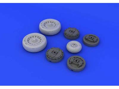 Mirage IIIc wheels 1/32 - Italeri - image 4