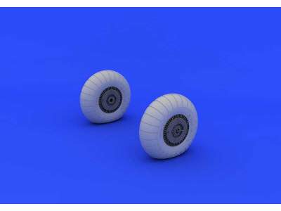 Ju 88A wheels early 1/48 - Icm - image 4