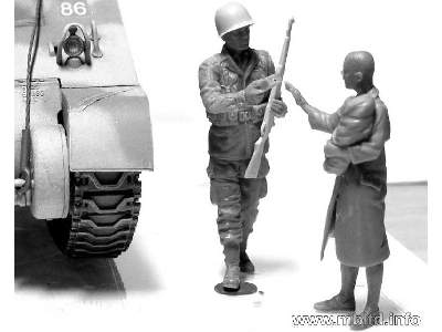 The 101st light company. US Paratroopers & British Tankman - image 10