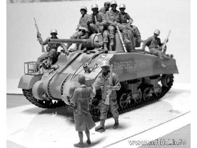 The 101st light company. US Paratroopers & British Tankman - image 16