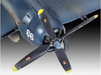 F4U-4 Corsair - image 3