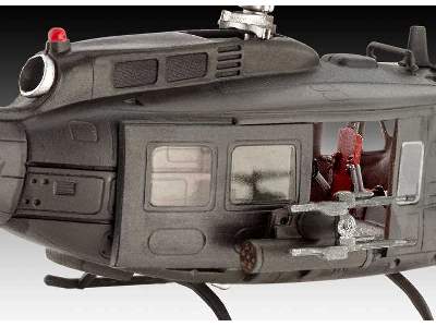 Bell UH-1H Gunship - image 2