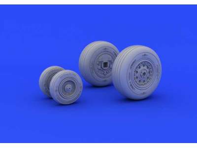 F-4J wheels 1/48 - Academy - image 1