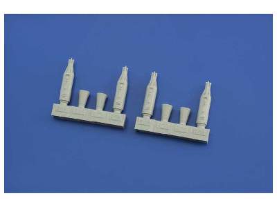 UB-16 rocket pods 1/72 - image 8