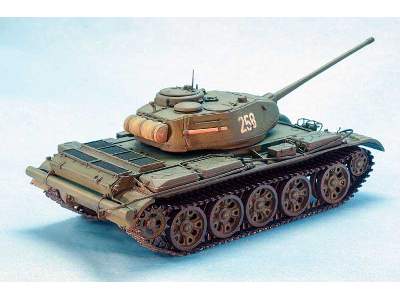 T-44M Soviet Medium Tank - image 129