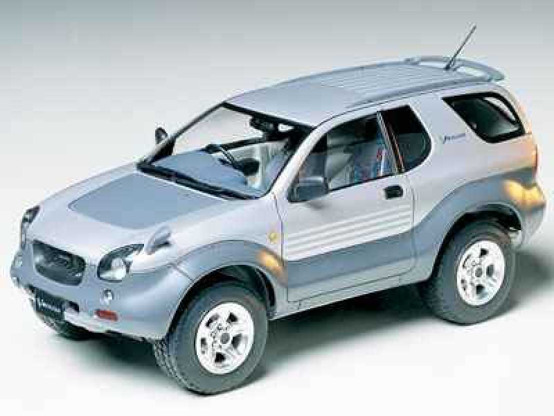 Isuzu VehiCROSS - image 1