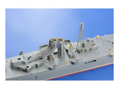DGzRS H.  Marwede (2015 edition) heliport 1/72 - Revell - image 7
