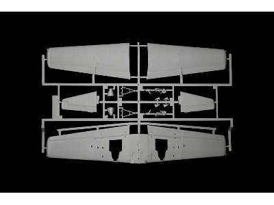 AD-4W Skyraider - image 6