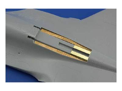 Su-33 exterior 1/48 - Kinetic - image 2