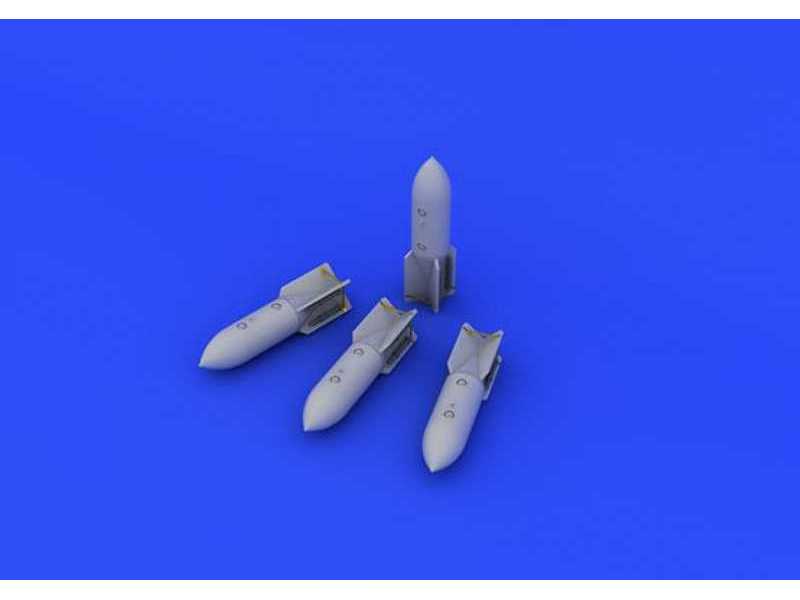 SC 250 German WWII bombs 1/72 - image 1