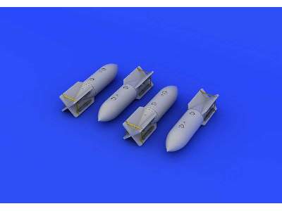 SC 250 German WWII bombs 1/72 - image 3