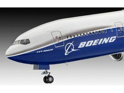 Boeing 777-300ER - image 4