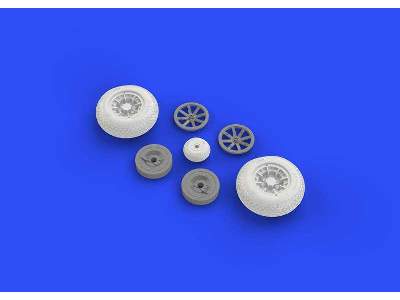 P-40 wheels w/  pattern 1/32 - Hasegawa - image 5