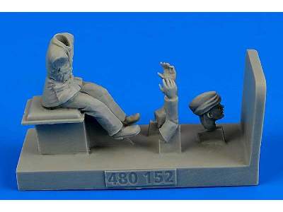 WWII RAF Driver for Albion Fueller - Airfix - image 1