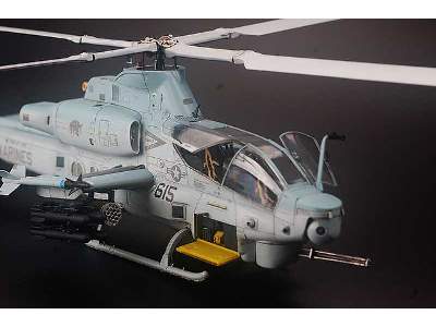 Bell AH-1Z Viper śmigłowiec szturmowy - image 4