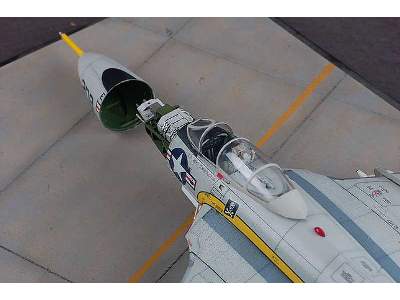 Grumman F9F-8 & F9F-8P - image 2