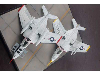 Grumman F9F-8 & F9F-8P - image 9