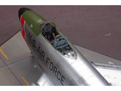 North American F-86D Sabre - image 3