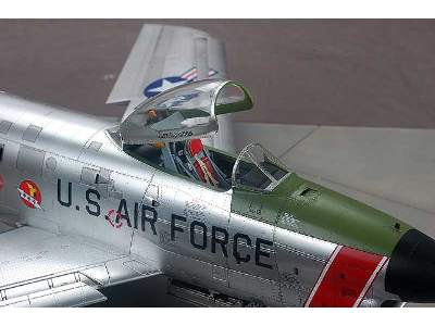 North American F-86D Sabre - image 10