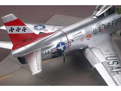 North American F-86D Sabre - image 11