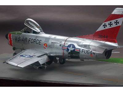 North American F-86D Sabre - image 13