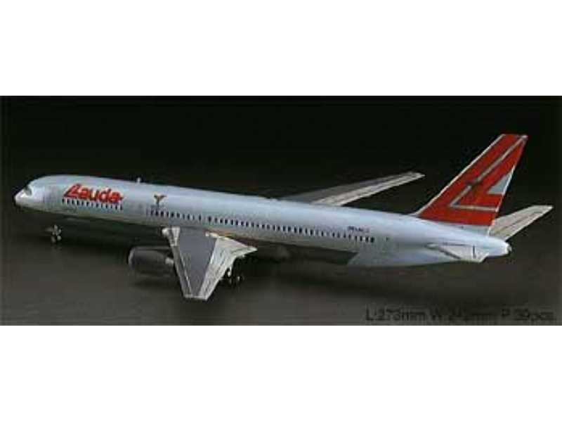 Lauda Air Boeing 767-400 - image 1