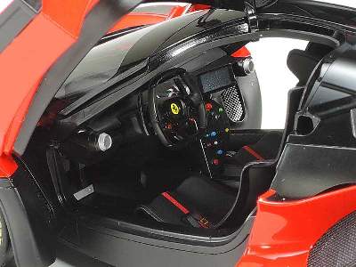 Ferrari FXX K  - image 9