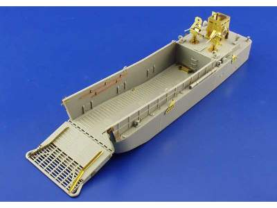 LCM-3 Landing Craft 1/72 - Dragon - image 8