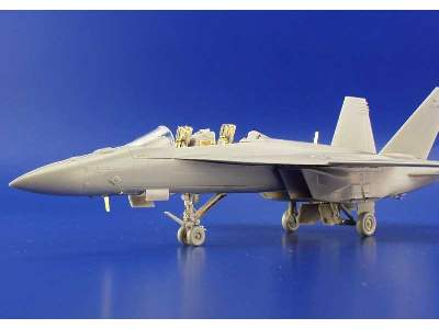 F-18F Super Hornet 1/72 - Hasegawa - image 7