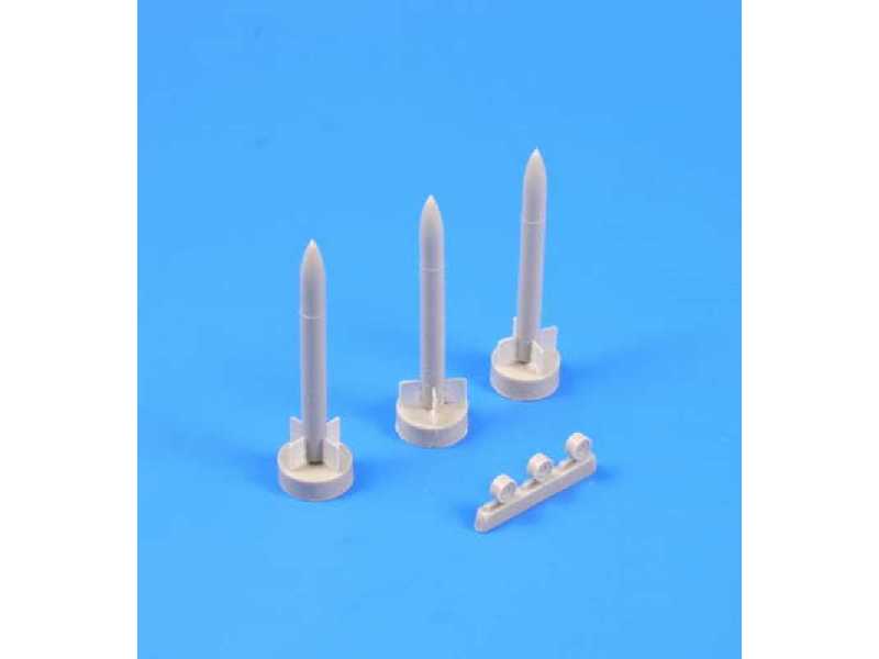 HVAR Rocket 5 inch (3 pcs) 1/32 - image 1