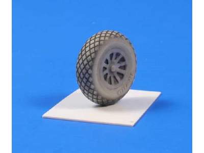 P-51D Mustang - Wheels 1/72 (Diamond Tread Pattern) for Hasegawa - image 3