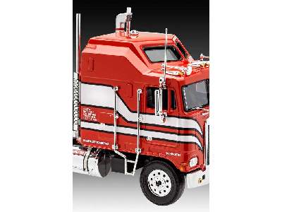 Kenworth Aerodyne - image 2