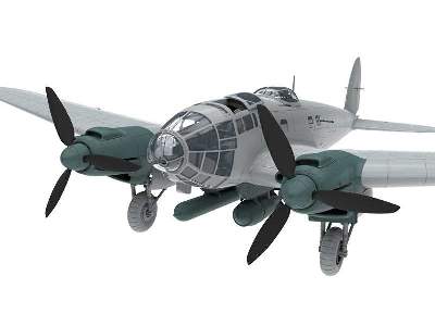 Heinkel He III H-6 - image 3