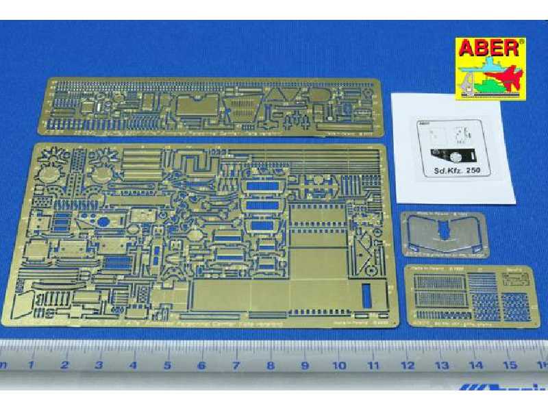 Sd.Kfz.250/1 "Alte" late - basic set - photo-etched parts - image 1