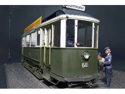 European Tramcar (StraBenbahn Triebwagen 641) w/Crew & Passenger - image 49