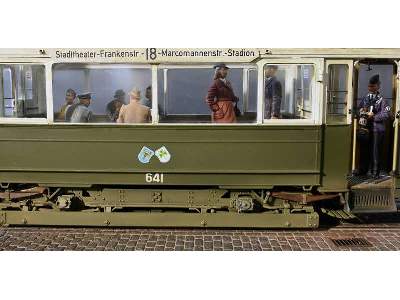 European Tramcar (StraBenbahn Triebwagen 641) w/Crew & Passenger - image 53
