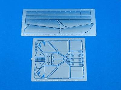 British Sherman VC Firefly - photo-etched parts - fenders - image 1