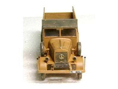 Mercedes LG 3000 truck - image 12