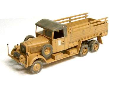 Mercedes LG 3000 truck - image 13